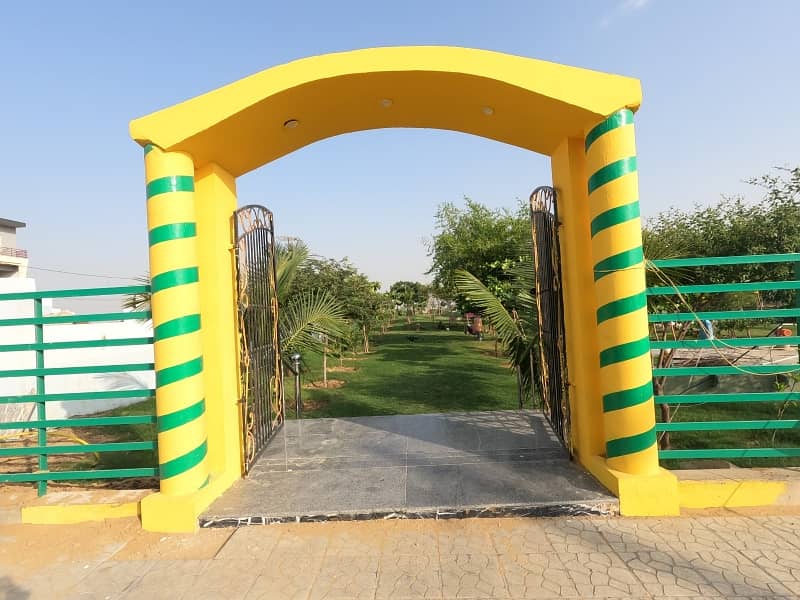 Prime Location 120 Square Yards Residential Plot For Sale In Scheme 33 27