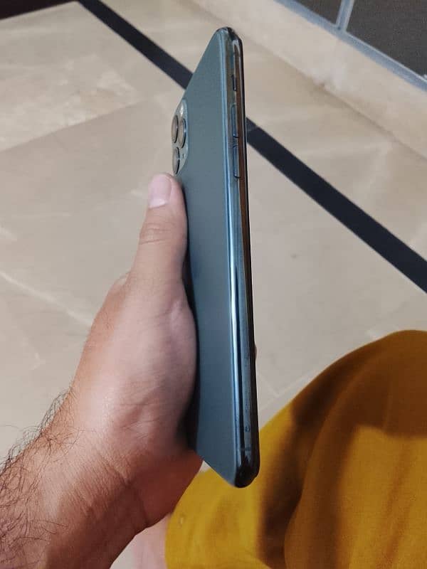 apple iphone 11 pro max 10/10 condition 512Gb 82 battery 2