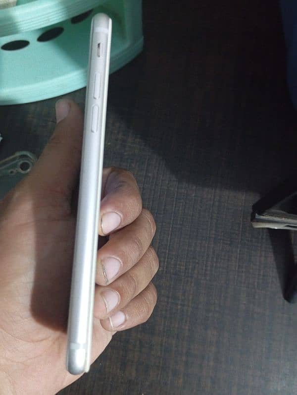 Iphone 8 64gb PTA Approved with box 0