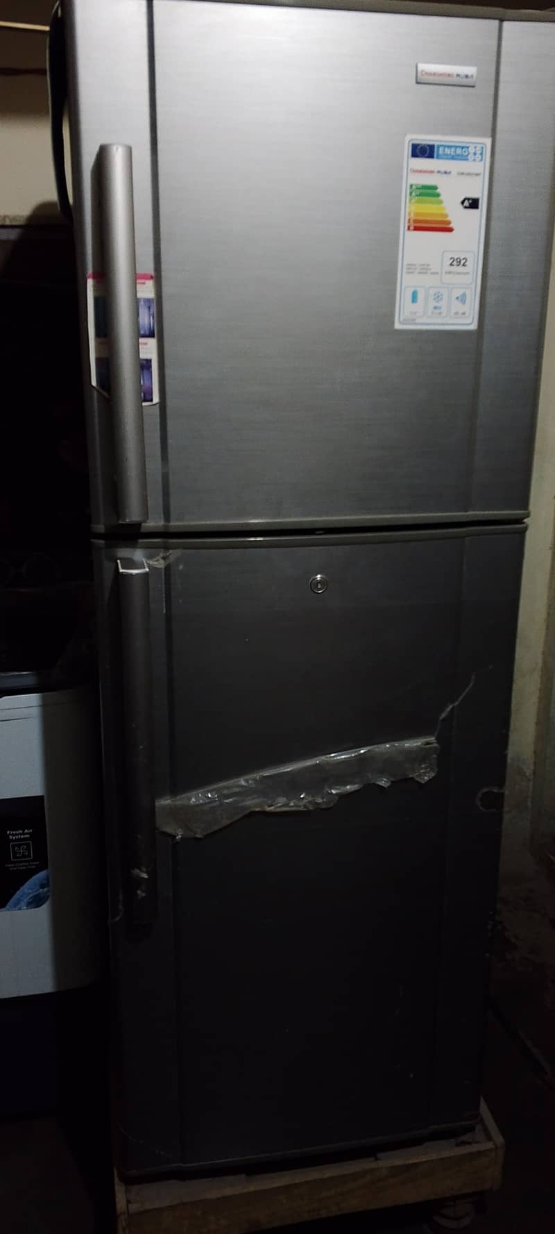 Changhong ruba full size fridge 0