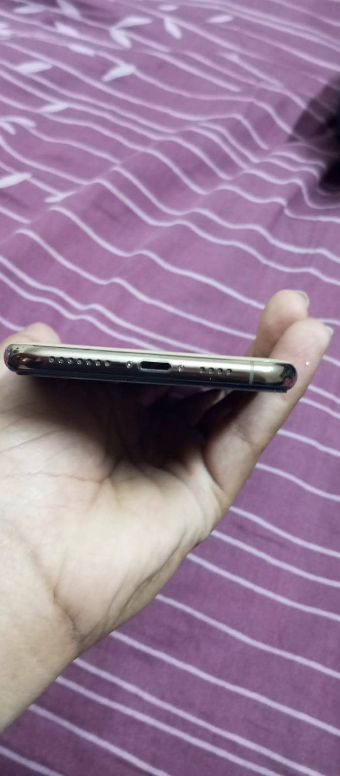 Apple iPhone XS Max 1