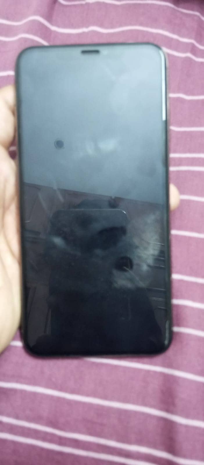 Apple iPhone XS Max 3