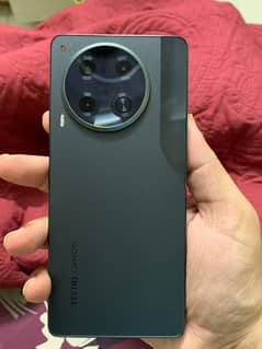 Techno Camon 30