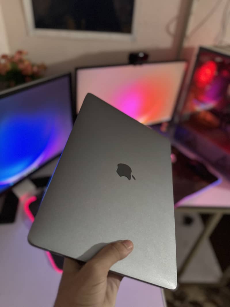 MacBook Pro M2 – 13” (2022 Model) Like New 3