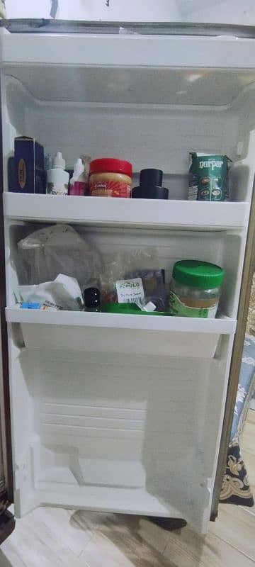 Dawlance Refrigerator 0