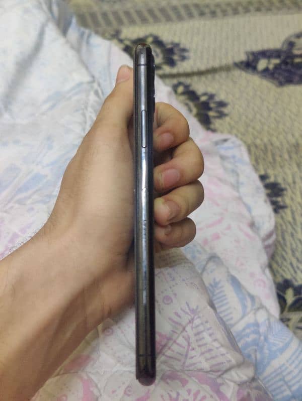 Iphone 11 pro max pta approve 4