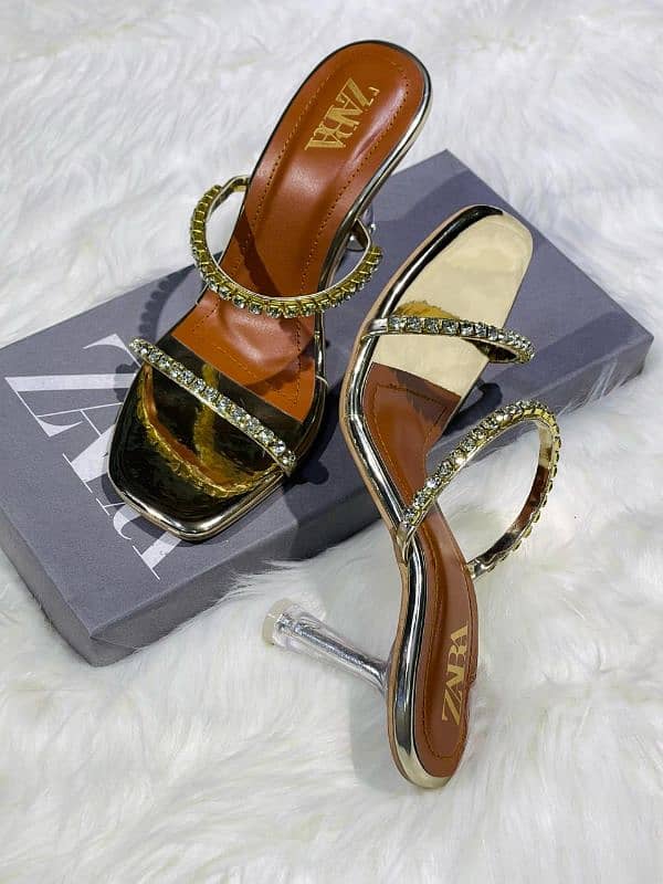 ZARA CRYSTAL HEEL 0