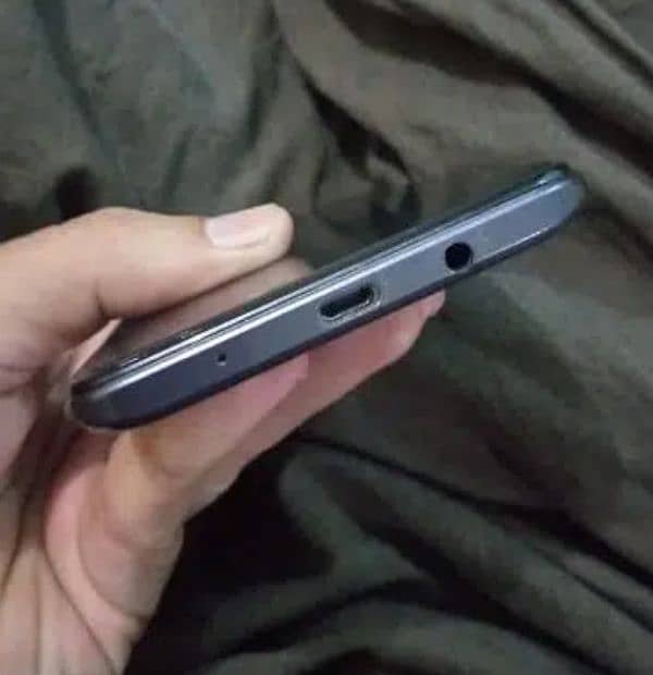 tecno spark 6 4/64 urgent sale 4