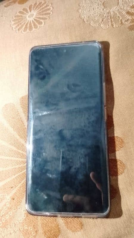 vivo v 40e with box and charger and 10 month warrenty 3