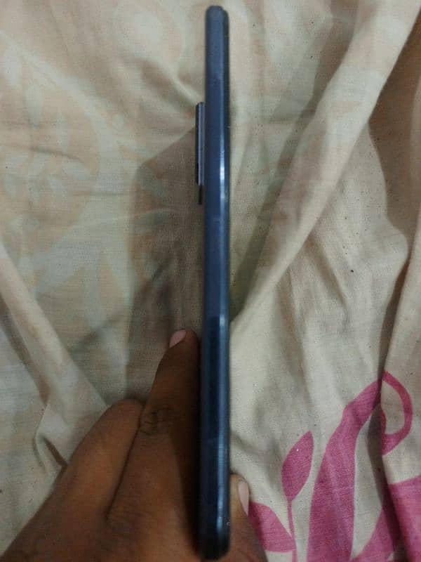 vivo v 21 in good condition 2