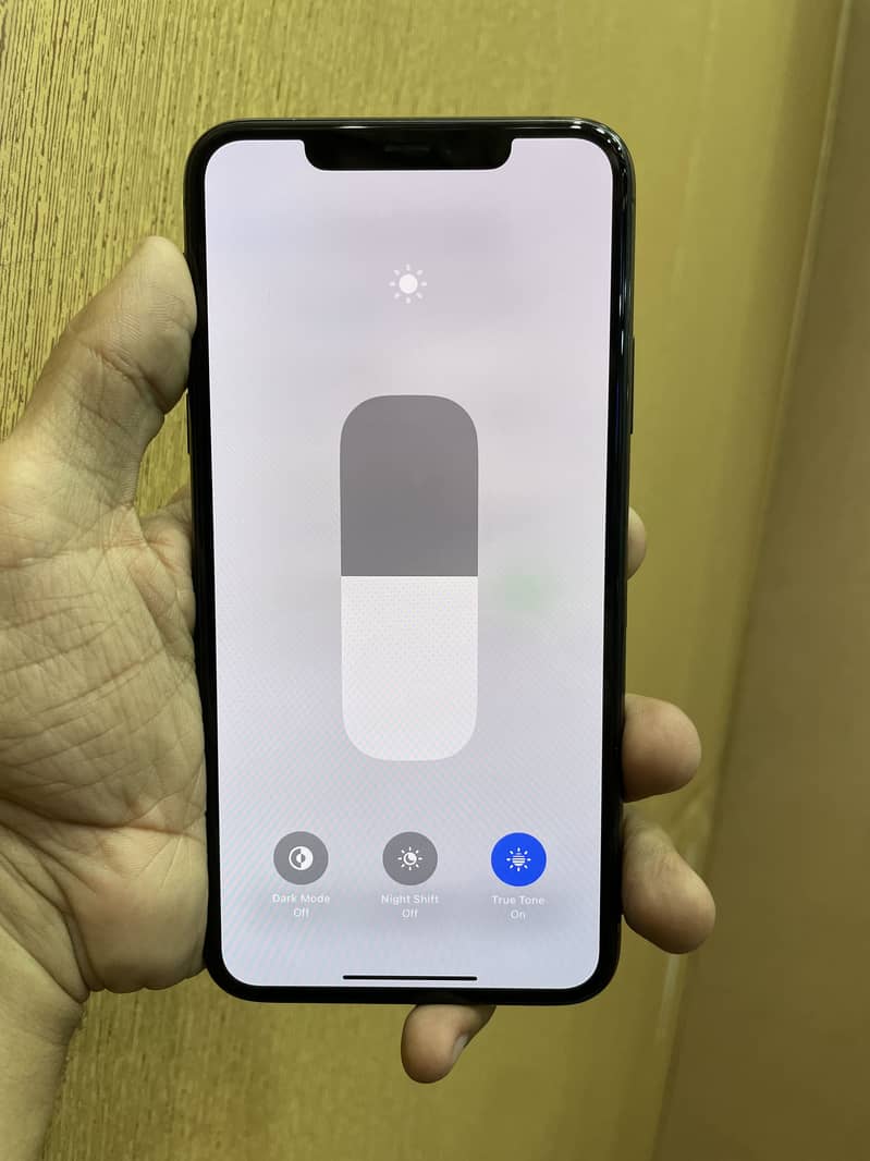 iPhone 11 Pro Max 6