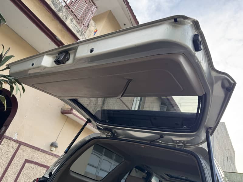 SURF Hilux SSR-G 3400 v6 10