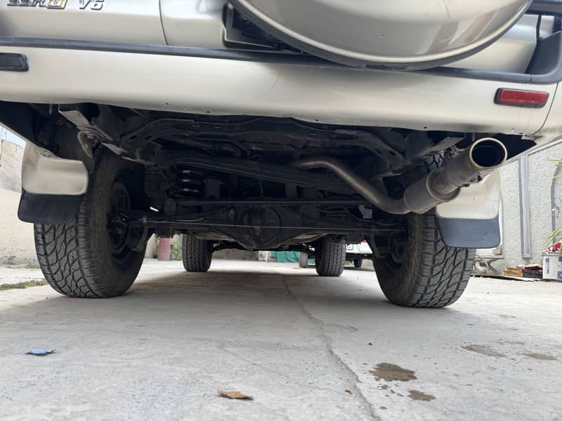SURF Hilux SSR-G 3400 v6 13