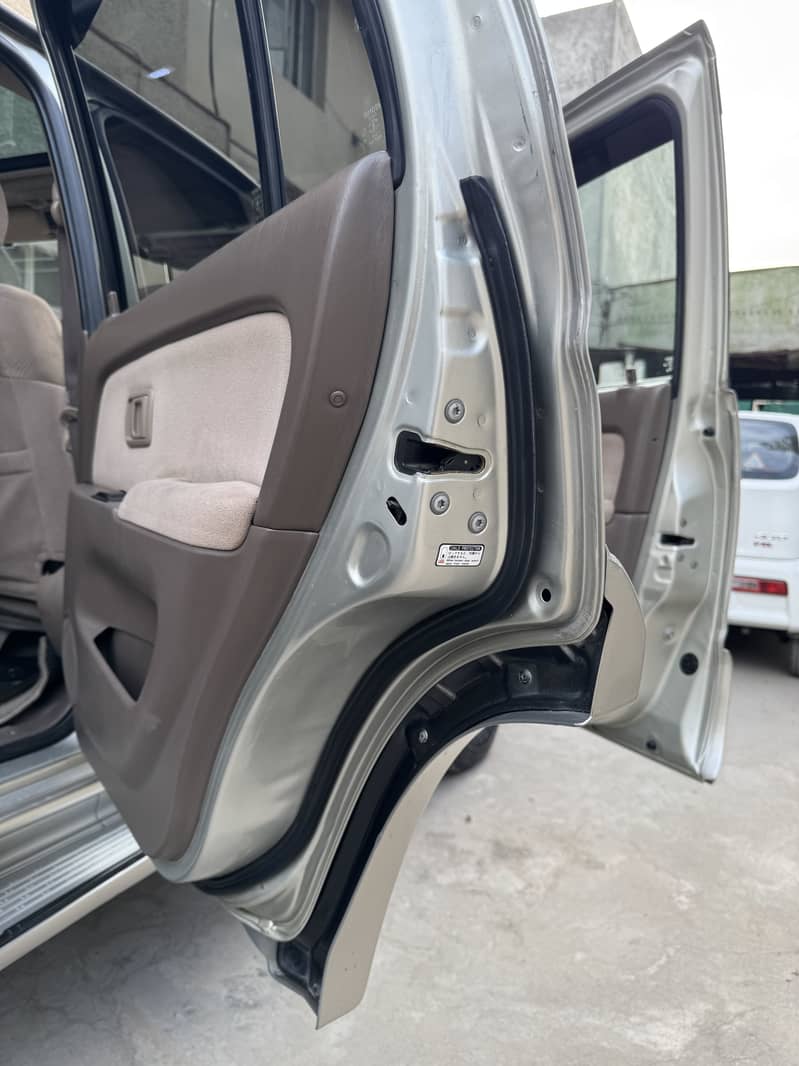 SURF Hilux SSR-G 3400 v6 15