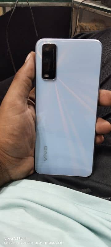 y20 vivo for sale with all original accessories 4