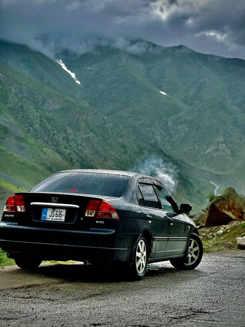 Hona Civic 2005 EXI 1