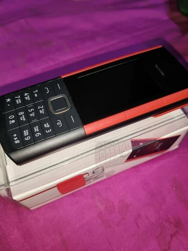 Nokia 5710 Xpress Audio 0