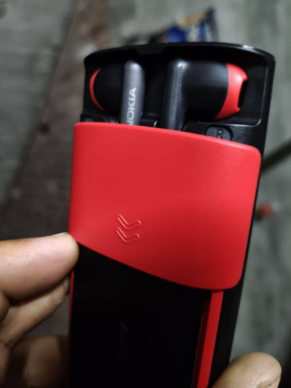 Nokia 5710 Xpress Audio 6