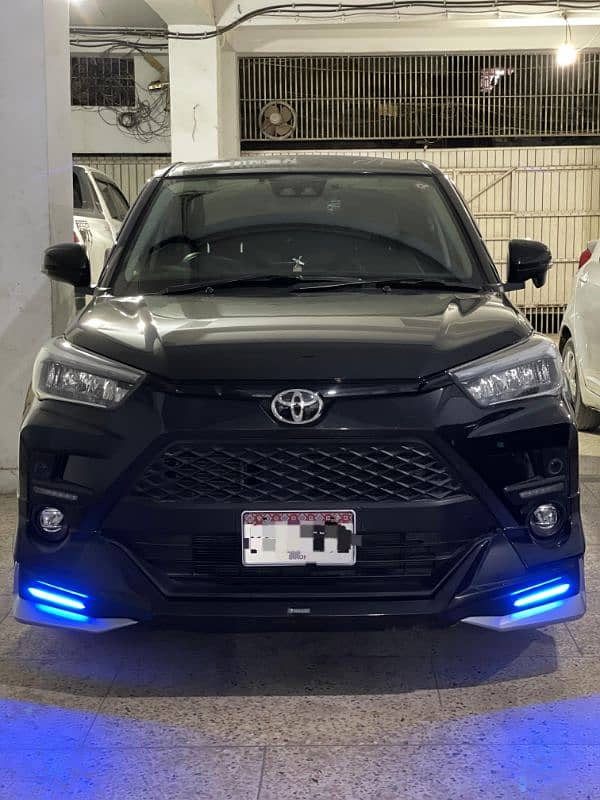 Toyota Raize Z top of the line with body kit 4.5 grade 0