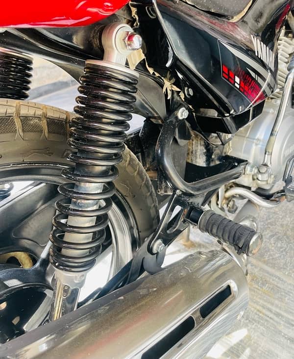 Yamaha YBR 125G (2022) 13