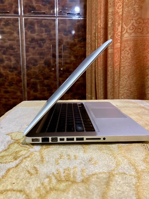MacBook Pro (2009/2010 Model) | 10/9 Condition 6