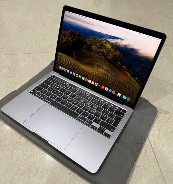 Macbook pro m2 2022 2