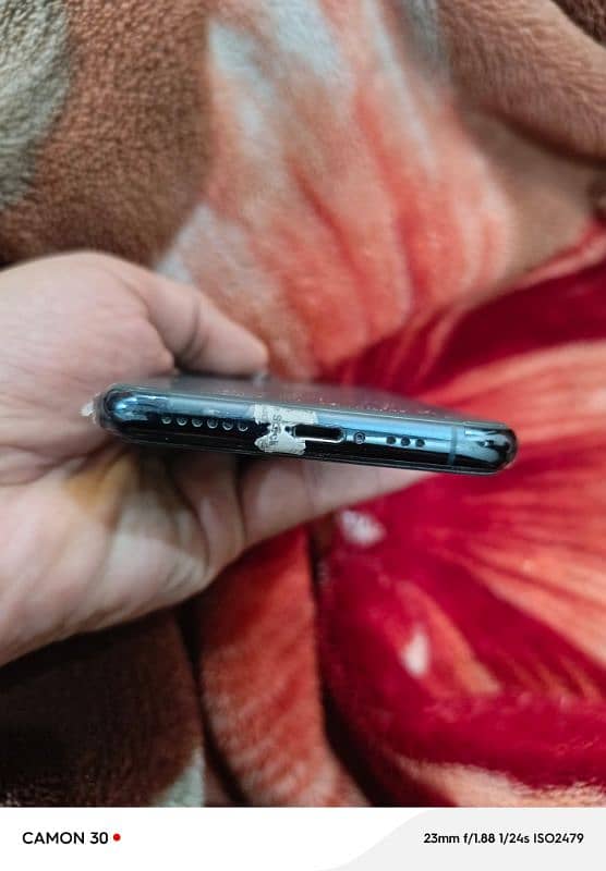 iphone 11 pro 64GB 4