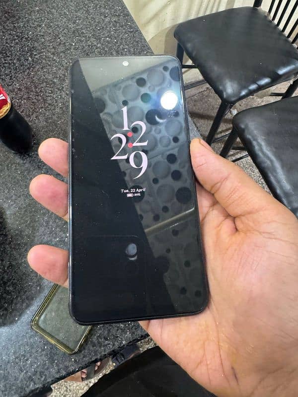 redmi note 11 6 128 box aur mobile charger Nahin Hai 0