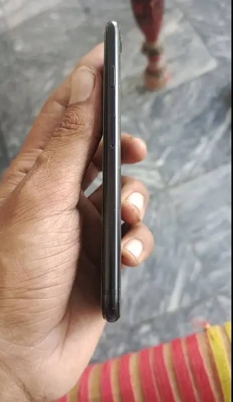 IPhone SE 2020 3