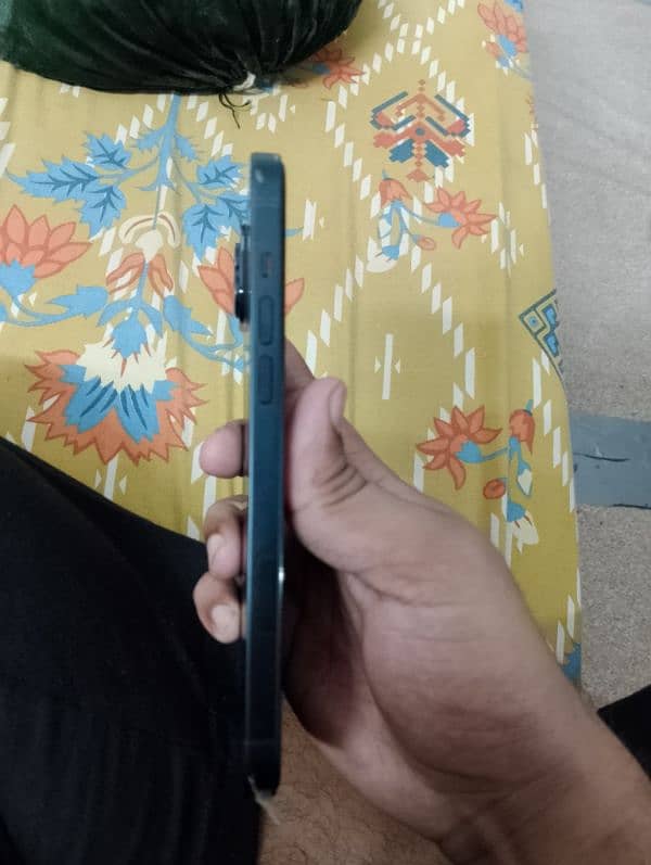 iphone 14plus 256gb exchange with 13 pro max 1