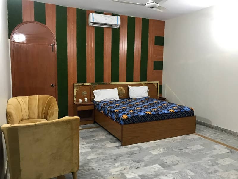 SHORT STAY ROOMS AVAILABLE GULSHAN E IQBAL 6