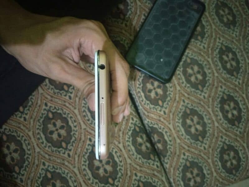 vivo y66 6/128 working dual sim 4