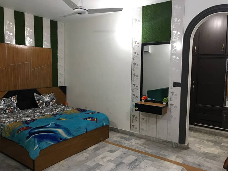 ROOMS SHORT STAY AVAILABLE GULSHAN JAUHOR 14