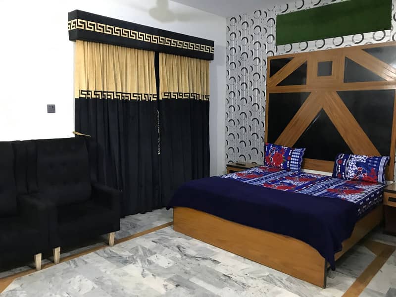 ROOMS SHORT STAY AVAILABLE GULSHAN JAUHOR 15