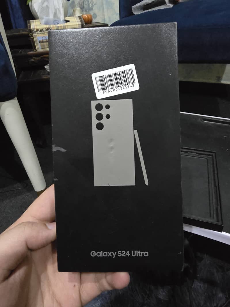 Samsung Galaxy S24 Ultra 12GB 256GB Non PTA Minor Dot at Edge 13