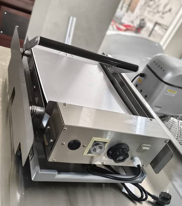 Bun toaster conveyor toaster pizza oven dough roller bread slicer gril 0