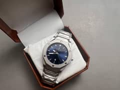 new hublot watch with box untouched