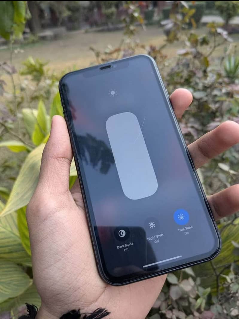 iphone 11 Factory unlocked 5