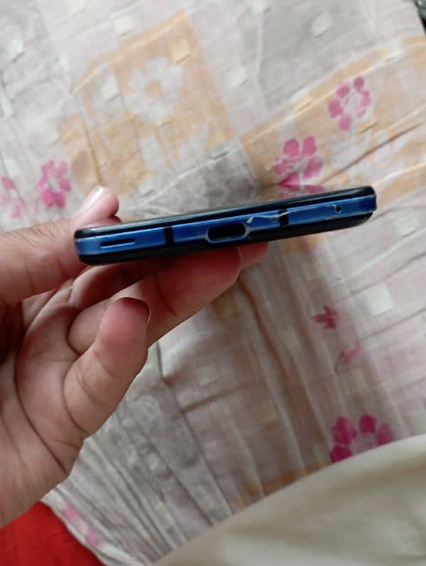 aqous sharp r5g 12gb 256gb 2