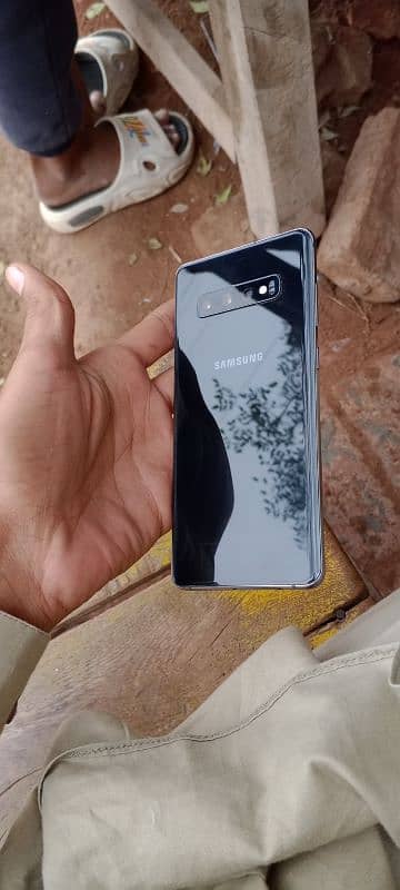 Ram8 256gb new conditaion ha full 10by10 only phone charge no box 0