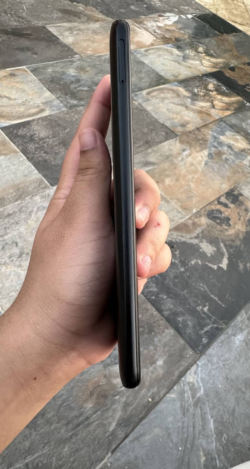 Samsung A02s 4