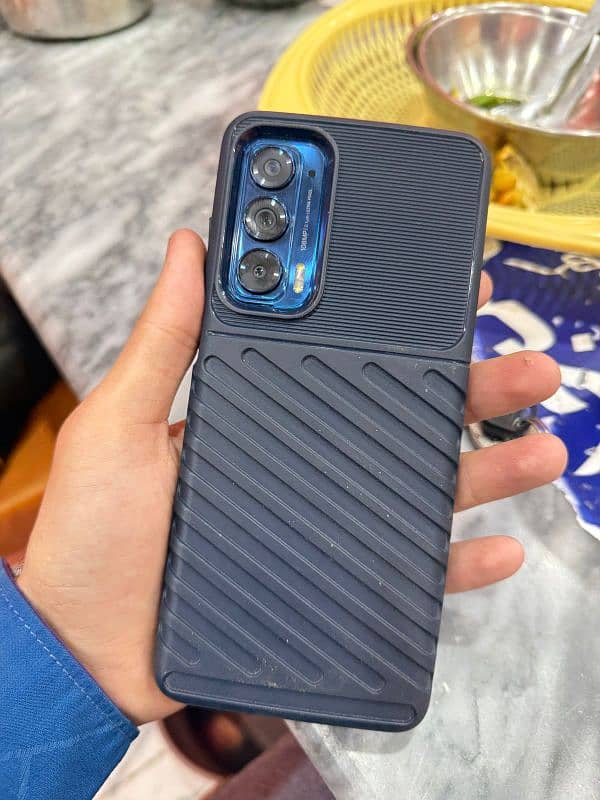 Motorola edge 2021 model 2