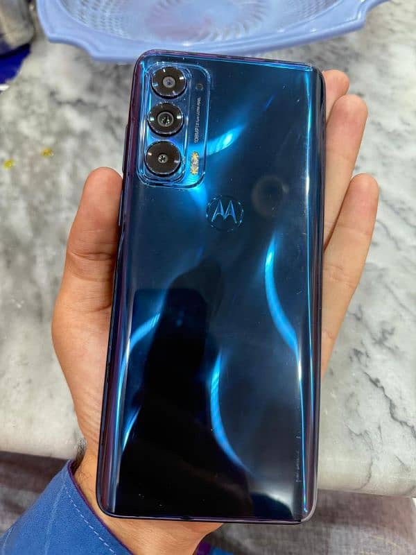 Motorola edge 2021 model 7