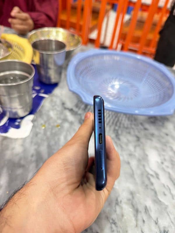 Motorola edge 2021 model 12