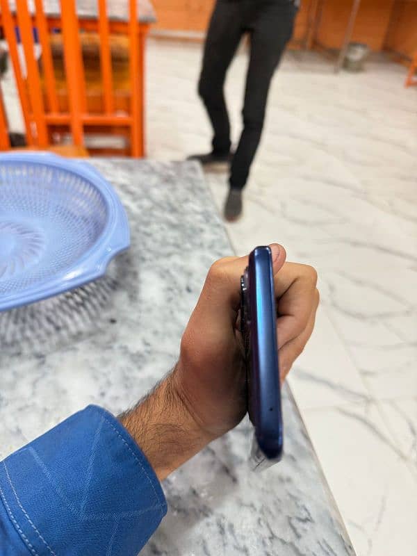 Motorola edge 2021 model 13