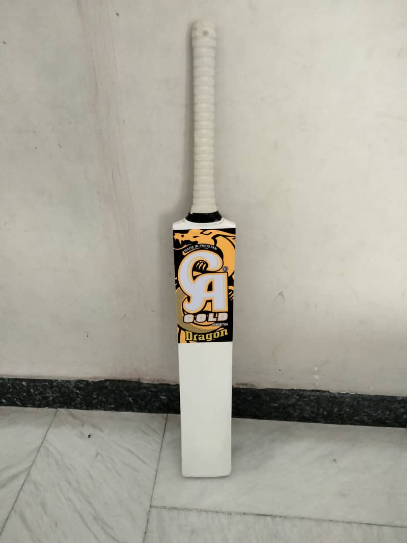 CA GOLD DRAGON ORIGINAL CRICKET BAT WITH ONE BAT FREE 0