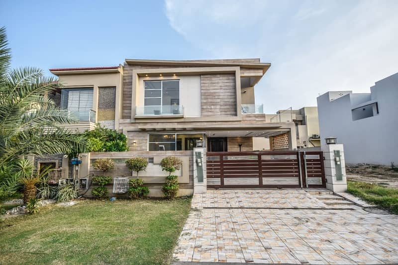 10 Marla House Available For Sale In DHA Phase 3 0