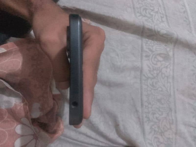 Redmi 13C Urgent Sale 3