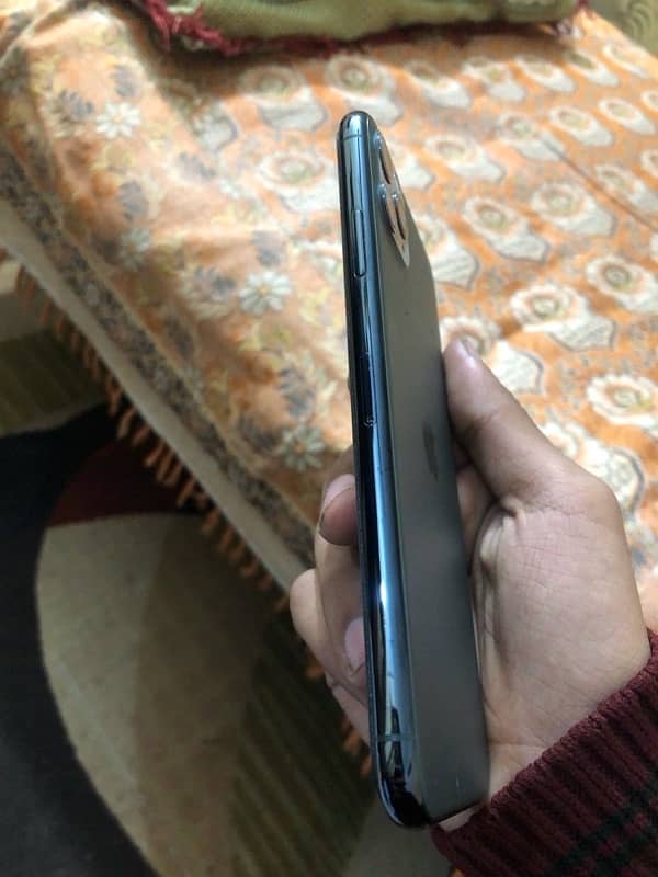 11 pro max factory unlock 256 gb 3