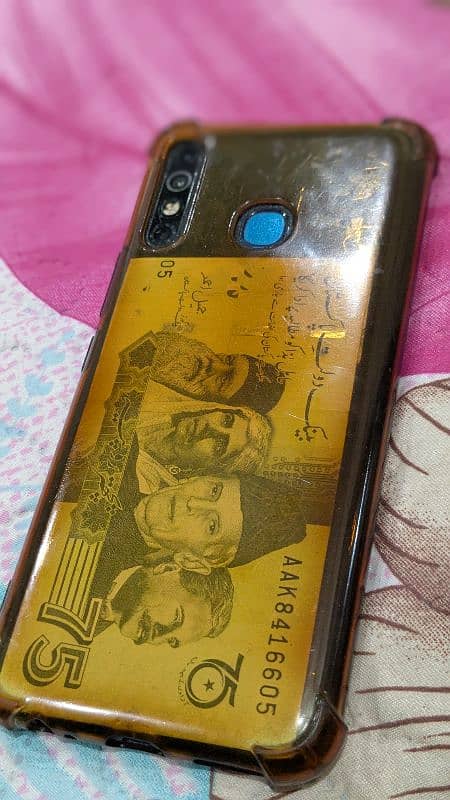Infinix Hot 8 4/64gb with box and charger 2